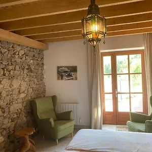https://le-bois-du-four.hotels-rhonealpes.com